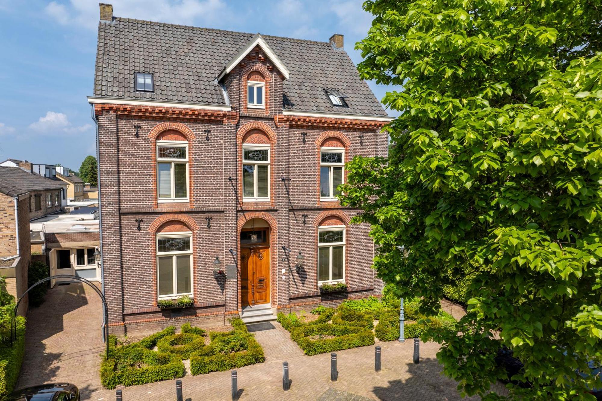 Landgoed Kasteel Limbricht Bed & Breakfast Ngoại thất bức ảnh