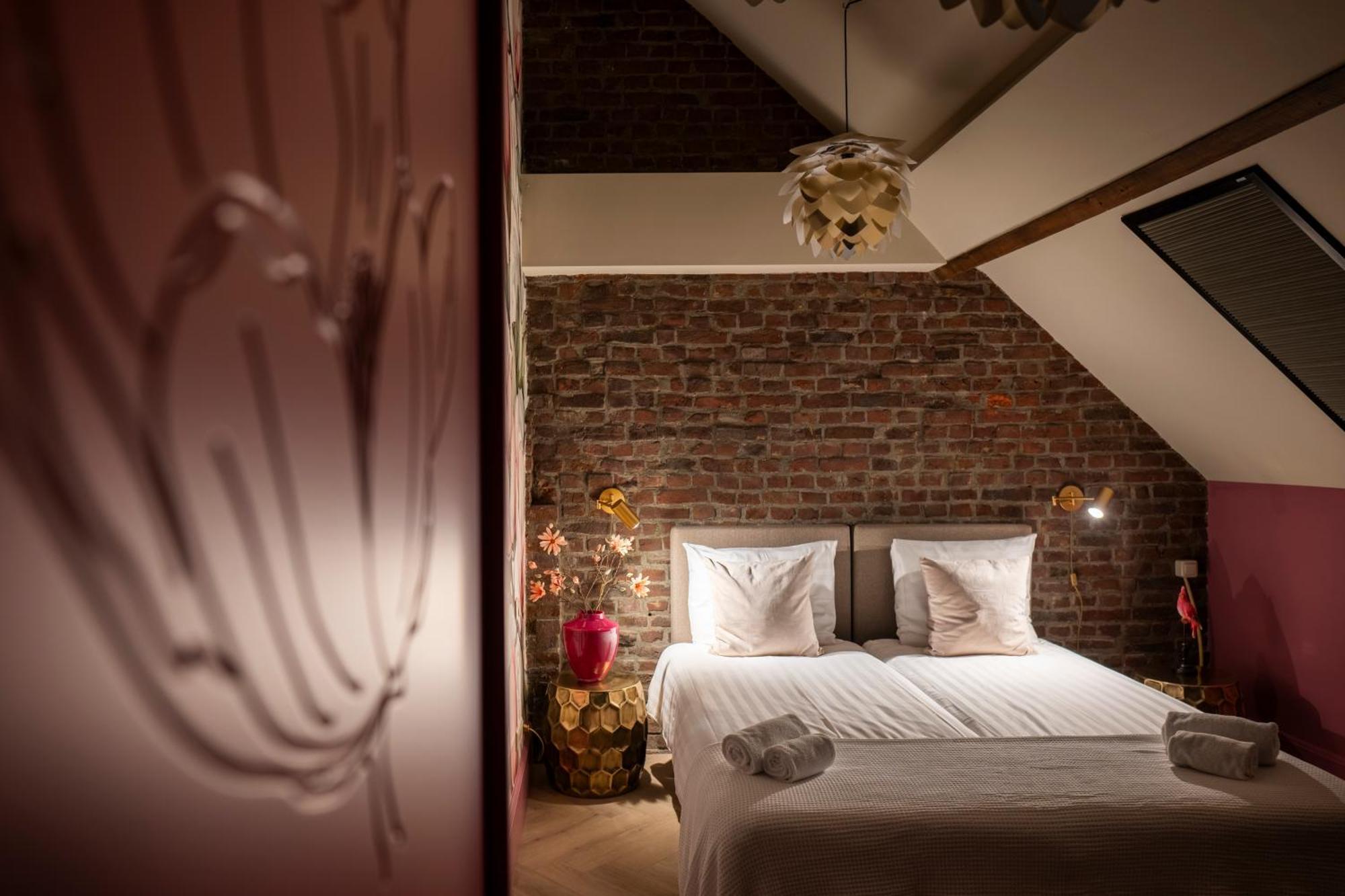 Landgoed Kasteel Limbricht Bed & Breakfast Ngoại thất bức ảnh