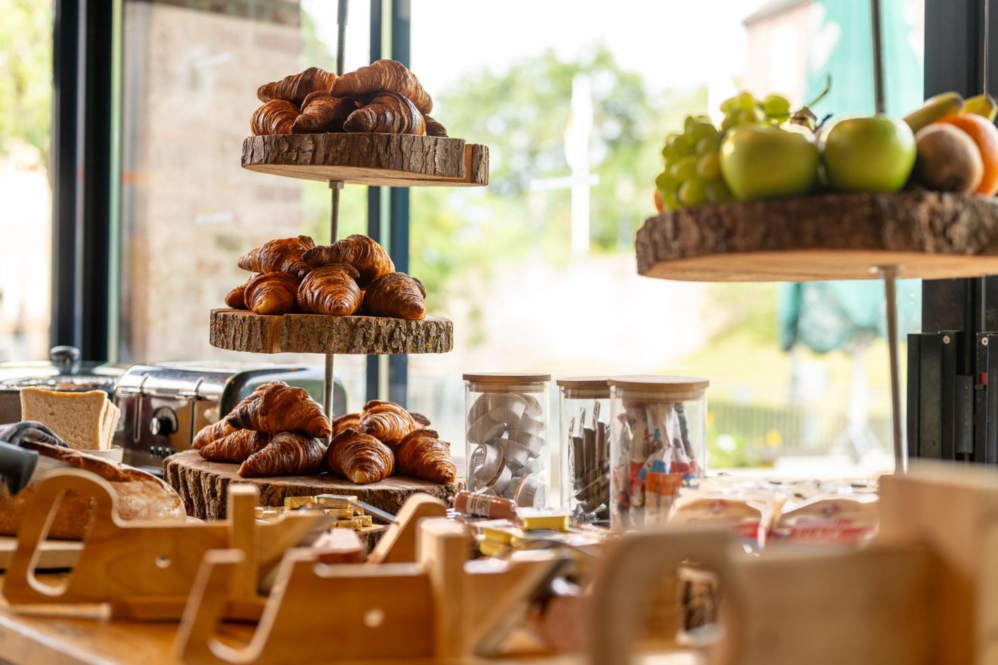 Landgoed Kasteel Limbricht Bed & Breakfast Ngoại thất bức ảnh